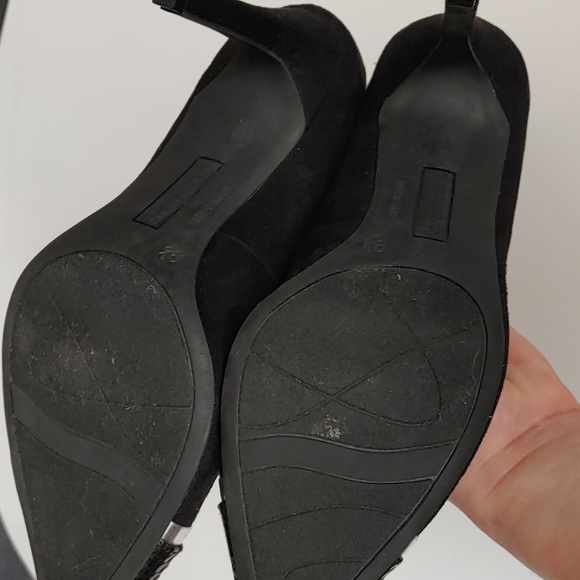 CHRISTIAN SIRIANO black faux suede heels size 9.5 - Picture 4 of 4